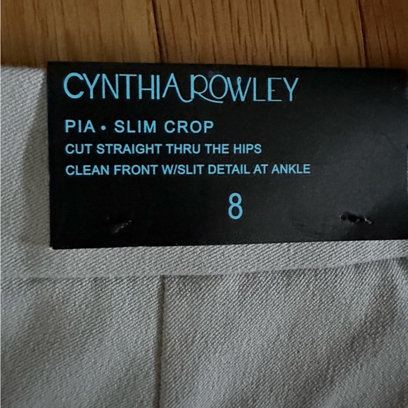 NWT Cynthia Rowley Pia Slim Crop cut straight thru hips.Clean front w/slit ankle - Picture 3 of 6